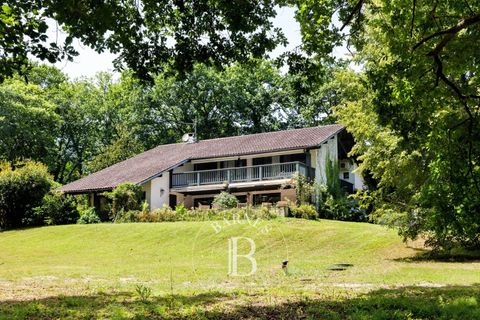 Villa en Arcangues, Pyrenees-Atlantiques, Arcangues - € 3.280.000 | Ref: M1908 - photo 2