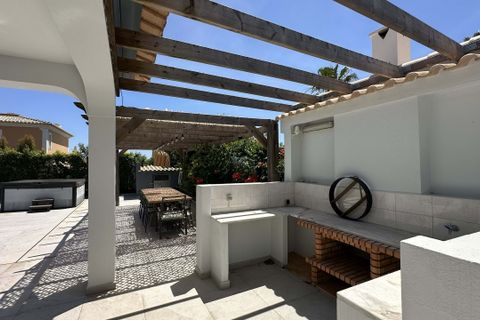Villa i Almancil, Faro, Almancil - € 1.250.000 | Ref: DA922026 - foto 6