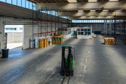 Erhvervsejendom i Modugno, Bari, Modugno - € 2.000.000 | Ref: 12052/2026 - foto 34