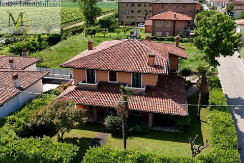 Villa en Lonigo, Vicenza, Lonigo - € 430.000 | Ref: 1029 - photo 1