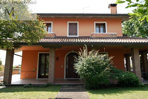 Villa en Lonigo, Vicenza, Lonigo - € 430.000 | Ref: 1029 - photo 2