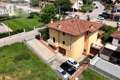 Villa en Lonigo, Vicenza, Lonigo - € 430.000 | Ref: 1029 - photo 4