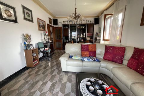 Villa i Carrara, Massa and Carrara, Carrara - € 298.000 | Ref: ZSH-514 - foto 1