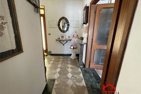 Villa i Carrara, Massa and Carrara, Carrara - € 298.000 | Ref: ZSH-514 - foto 4