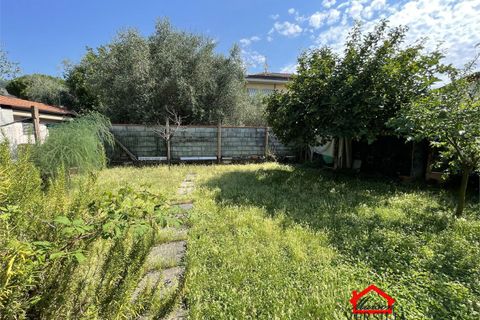Villa i Carrara, Massa and Carrara, Carrara - € 298.000 | Ref: ZSH-514 - foto 14