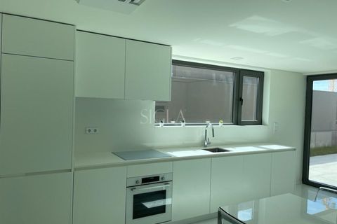 Villa a Canidelo, Porto, Canidelo - € 3.500/mes | Ref: 129/26 - foto 7