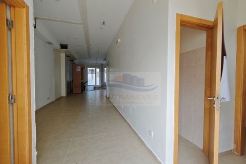 Erhvervsejendom i Amadora, Lisbon, Amadora - € 190.000 | Ref: AP9802 - foto 2