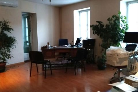 L'establiment comercial a Riom, Puy-de-Dome, Riom - € 7.680/mes | Ref: DUBUREAU2 - foto 2