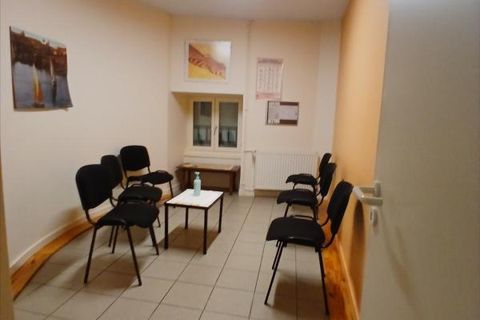 L'establiment comercial a Riom, Puy-de-Dome, Riom - € 7.680/mes | Ref: DUBUREAU2 - foto 6