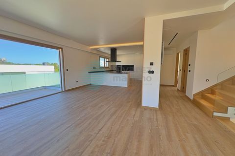 Villa i Matacaes, Lisbon, Matacaes - € 765.000 | Ref: 3392-V4NUM - foto 2