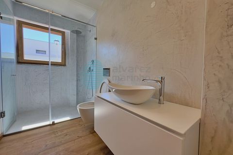 Villa i Matacaes, Lisbon, Matacaes - € 765.000 | Ref: 3392-V4NUM - foto 8