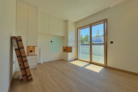 Villa i Matacaes, Lisbon, Matacaes - € 765.000 | Ref: 3392-V4NUM - foto 9