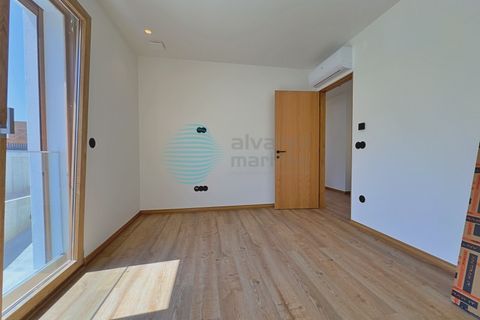 Villa i Matacaes, Lisbon, Matacaes - € 765.000 | Ref: 3392-V4NUM - foto 10