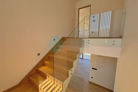 Villa i Matacaes, Lisbon, Matacaes - € 765.000 | Ref: 3392-V4NUM - foto 12