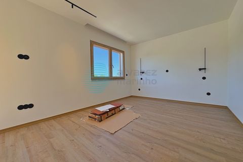 Villa i Matacaes, Lisbon, Matacaes - € 765.000 | Ref: 3392-V4NUM - foto 14