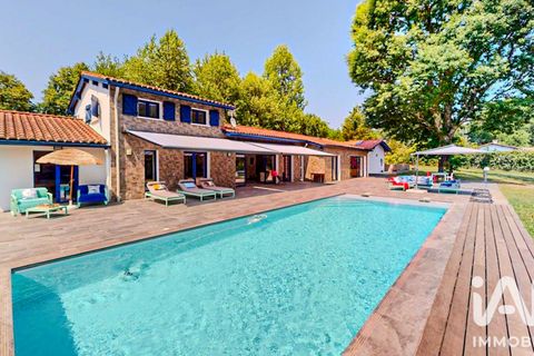 Villa in Ascain, Pyrenees-Atlantiques, Ascain - € 1.980.000 | Ref: 94604 - foto 1