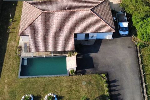 Villa i Casteljaloux, Lot-et-Garonne, Casteljaloux - € 297.000 | Ref: v5180 - foto 1