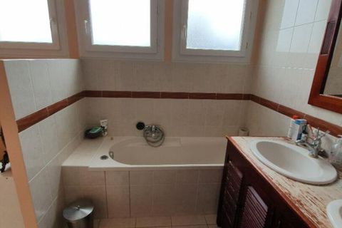 Villa in Chateauroux, Indre, Chateauroux - € 249.000 | Ref: 444920LAW - foto 11