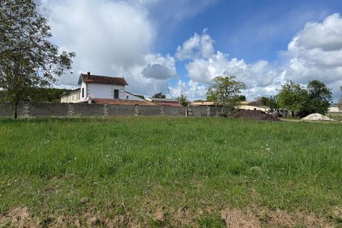 Helårsgrund i Lussac, Gironde, Lussac - € 65.000 | Ref: 454322KARG - foto 3