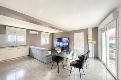 Villa en Canet, Herault, Canet - € 466.000 | Ref: 449939JALV - photo 2