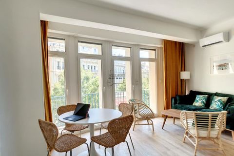 Apartament a Marseille, Bouches-du-Rhone, Marseille - € 1.645/mes | Ref: 447015LAV - foto 11