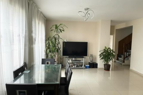 Villa i Vitry-sur-Seine, Val-de-Marne, Vitry-sur-Seine - € 588.000 | Ref: 442636ASS - foto 1