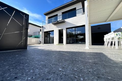 Villa en Perpignan, Pyrenees-Orientales, Perpignan - € 349.000 | Ref: 439889RCHO - photo 1