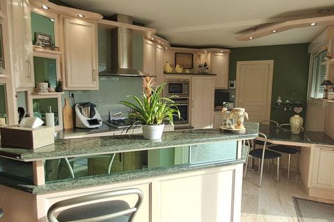 Villa i Le Buret, Mayenne, Le Buret - € 466.200 | Ref: 430101MGUE - foto 17