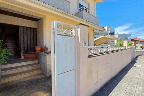 Villa i Gondomar, Porto, Gondomar - € 369.000 | Ref: M00600-EC - foto 2