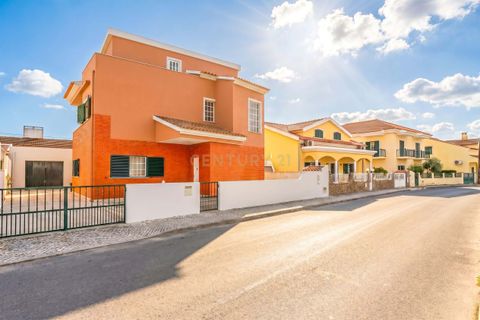Villa i Montijo, Setubal, Montijo - € 540.000 | Ref: C0505-00390 - foto 1