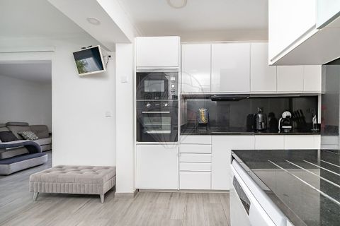 Villa em Vialonga, Lisbon, Vialonga - € 410.000 | Ref: PE-123751124-127 - foto 25