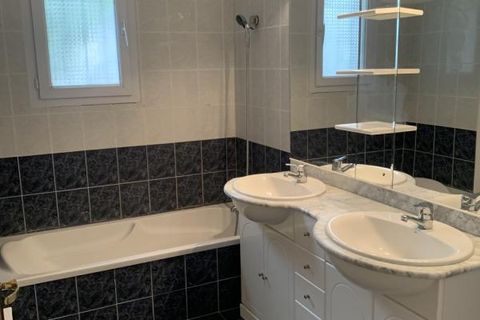 Villa a Pertuis, Vaucluse, Pertuis - € 1.600/mes | Ref: getkey_u_537844091 - foto 7