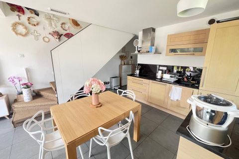 Villa en Pusignan, Rhone, Pusignan - € 449.000 | Ref: getkey_u_476242700 - photo 9