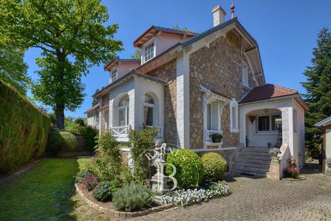 Villa i Vaucresson, Hauts-de-Seine, Vaucresson - € 1.490.000 | Ref: 5322163 - foto 1