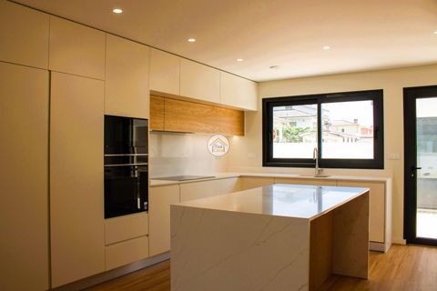 Stadthaus in Maia, Porto, Maia - € 759.000 | Ref: 5TC4345 - Foto 17