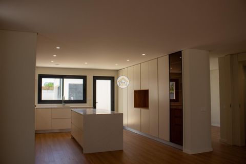 Stadthaus in Maia, Porto, Maia - € 759.000 | Ref: 5TC4345 - Foto 31