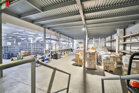 Erhvervsejendom i Vimercate, Monza and Brianza, Vimercate - € 8.500/måned | Ref: CAP.VIMERCATE-TS8500A - foto 36