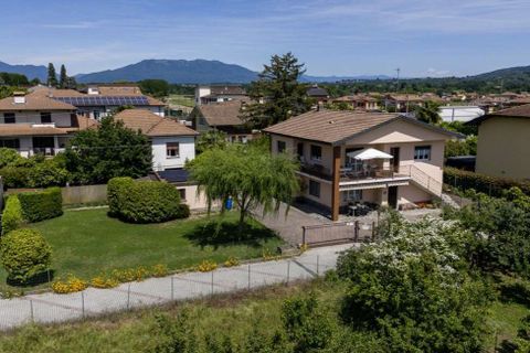 Villa in Angera, Varese, Angera - € 390.000 | Ref: W-0498JH-1373177 - foto 2