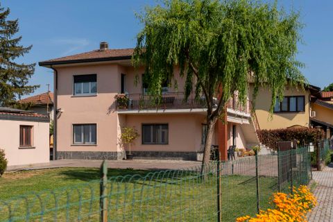 Villa in Angera, Varese, Angera - € 390.000 | Ref: W-0498JH-1373177 - foto 15
