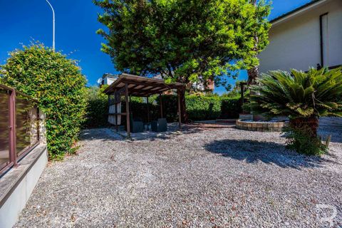 Villa a Montignoso, Massa and Carrara, Montignoso - € 780.000 | Ref: R07247CAVI-1373539 - foto 7