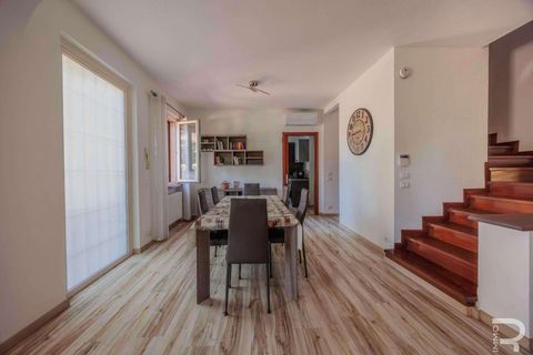 Villa a Montignoso, Massa and Carrara, Montignoso - € 780.000 | Ref: R07247CAVI-1373539 - foto 16