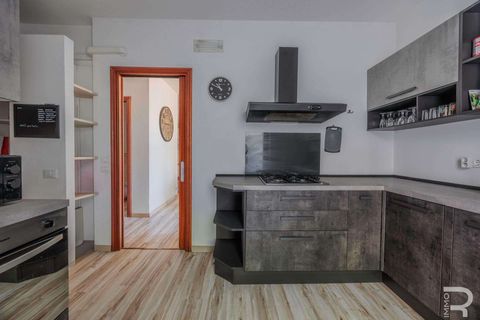 Villa a Montignoso, Massa and Carrara, Montignoso - € 780.000 | Ref: R07247CAVI-1373539 - foto 20