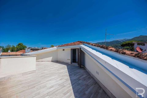 Villa a Montignoso, Massa and Carrara, Montignoso - € 780.000 | Ref: R07247CAVI-1373539 - foto 35