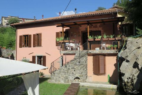 Villa i Bagnone, Massa and Carrara, Bagnone - € 450.000 | Ref: 959-1375377 - foto 1