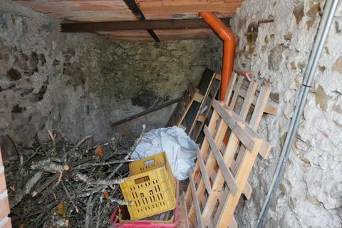 Villa a Aulla, Massa and Carrara, Aulla - € 70.000 | Ref: 396B-1376056 - foto 31