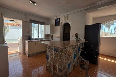 Villa i Fuengirola, Malaga, Fuengirola - € 399.995 | Ref: R5426041 - foto 7