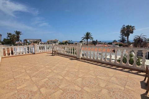Villa i Fuengirola, Malaga, Fuengirola - € 399.995 | Ref: R5426041 - foto 28