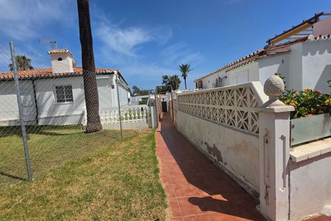 Villa i Fuengirola, Malaga, Fuengirola - € 399.995 | Ref: R5426041 - foto 33