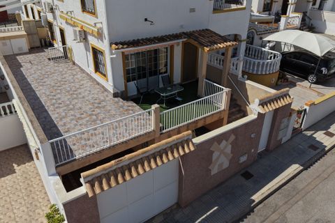 Villa i Torrevieja, Alicante, Torrevieja - € 279.900 | Ref: MLSC3712081 - foto 3