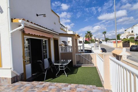 Villa i Torrevieja, Alicante, Torrevieja - € 279.900 | Ref: MLSC3712081 - foto 5